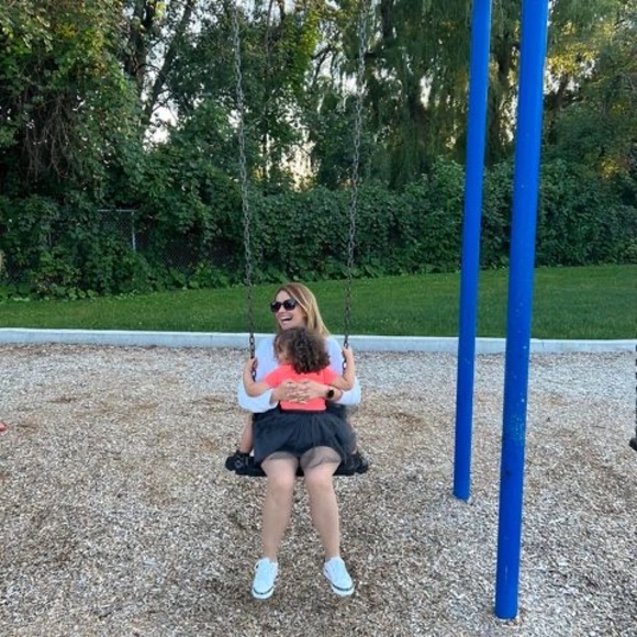 Meet your Posher, Issa - Picture 1 of 1